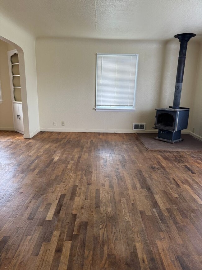 Photo - Unique 2 story, 3 bed home in Mount Vernon