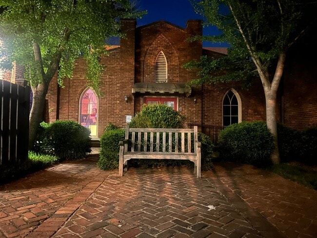 Photo - 601 Boyd Mill Ave