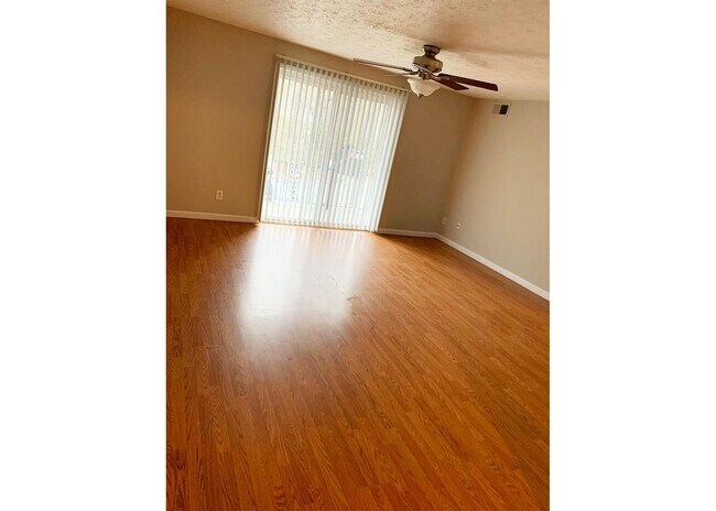 Photo - 525 Lowell Ave Unit 525-07