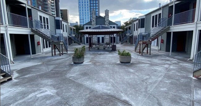 Photo - 2529 Rio Grande St Unit 89