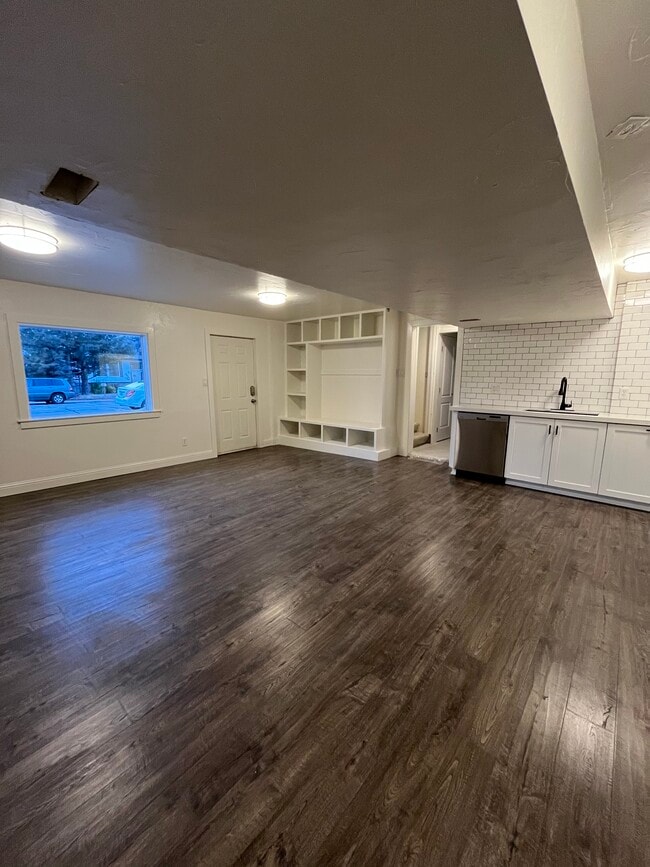 Photo - 415 Valley View Dr