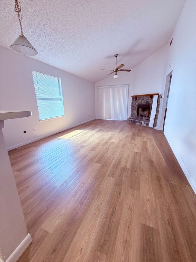 Photo - Charming updated & move in ready!