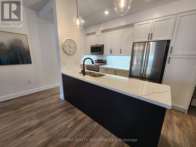 Photo - 5629 Swayze Dr Unité B207