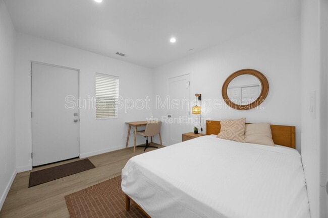 Photo - 308 N Catalina Ave