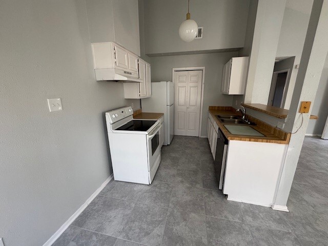 Building Photo - 5413 Diane Ct