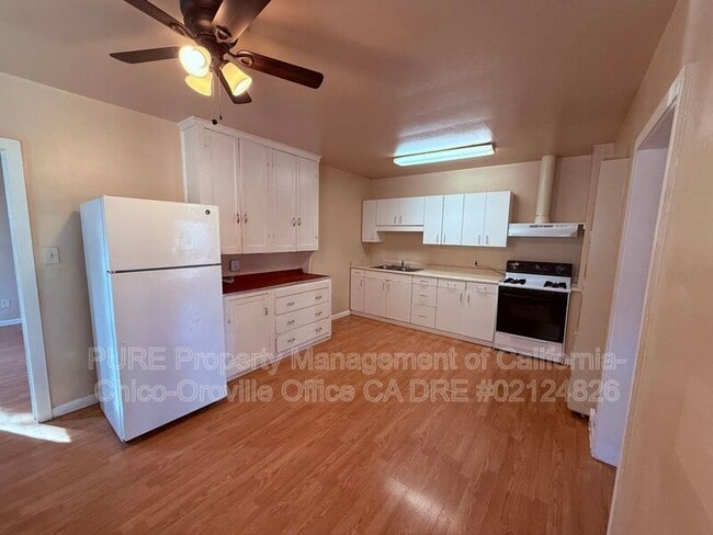 Photo - 1532 Bridge St