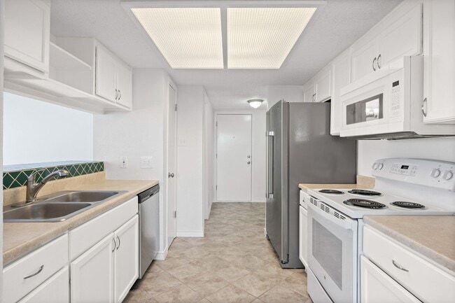 Photo - 2630 Alcott Ln Unidad A