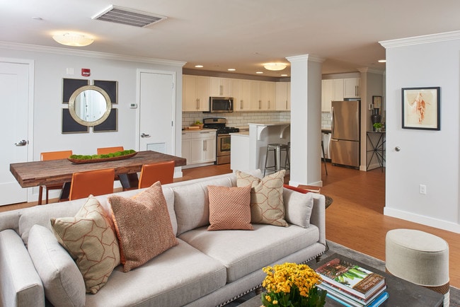 Photo - Belden Square