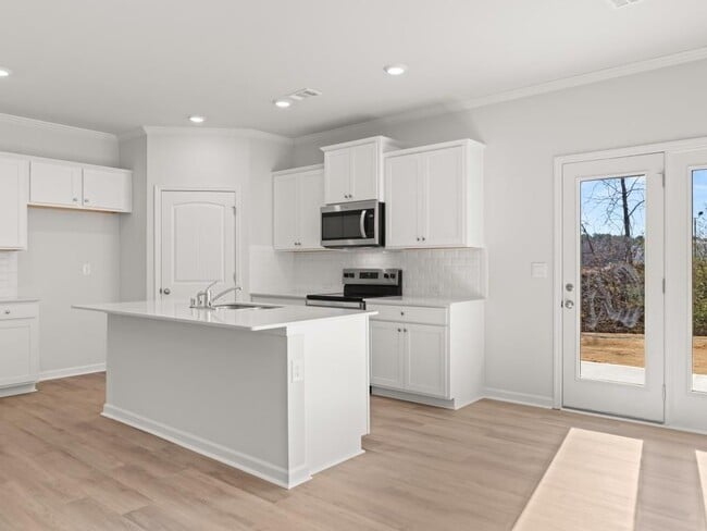 Photo - 84 Hughes Pl Dr