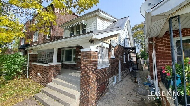 Photo - Completely Renovated 4 Bedroom 1 Bathroom Main Floor Unit Unit Main