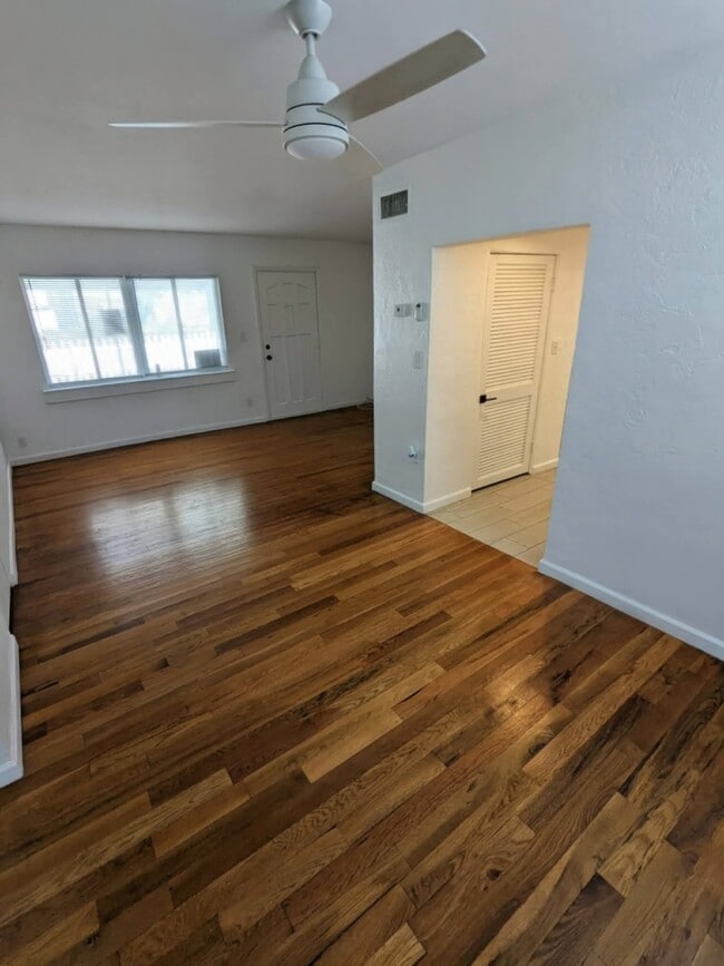 Photo - 209 10th St Unit 1