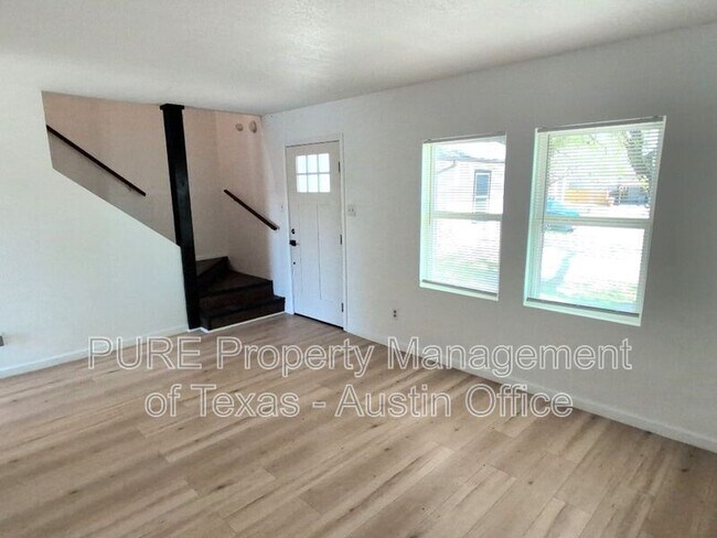 Photo - 3413 Lynridge Dr