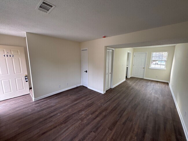 Photo - 4082 Forest Ave W Unit B