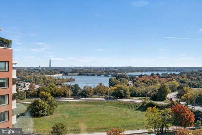 Photo - 1011 Arlington Blvd Unidad 1042