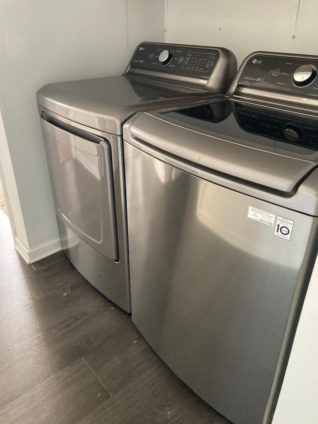 Photo - 995 Kingswood Dr Unit 995 Kingswood