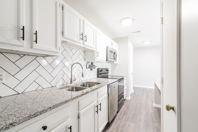 Photo - 6158 Meadow Rose Ln