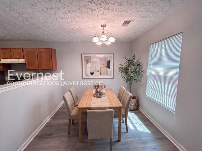 Photo - 5604 Windfall Ln