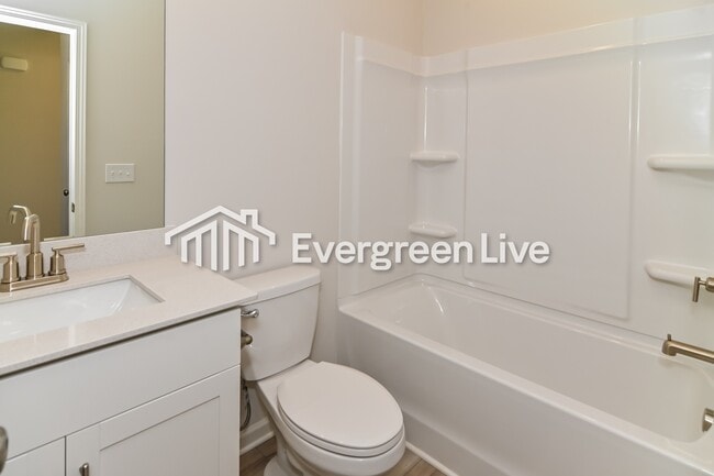 Photo - 644 Shoemaker Ln