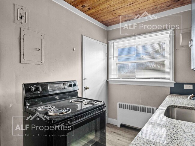 Photo - 1301 S 10th St Unit 1301 S. 10th St.  4