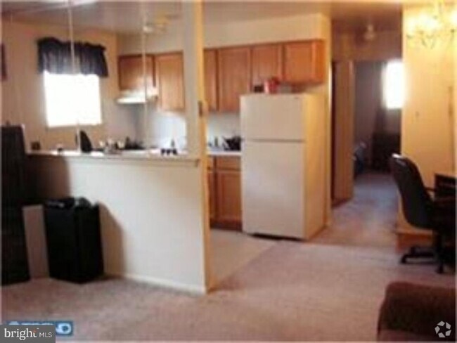 Building Photo - 11 Huron Ave Unit 9 Rental