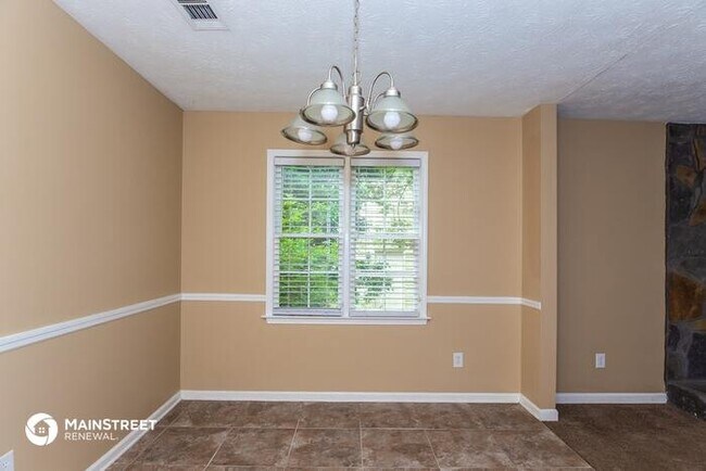 Photo - 2808 Mountbery Dr SW, Snellville, GA 30039