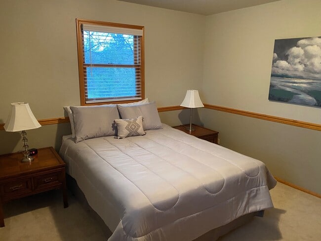 Photo - 540 Shoreline Dr