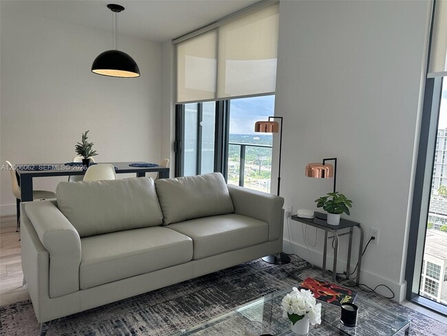 Photo - 121 NE 34th St Unit 1915