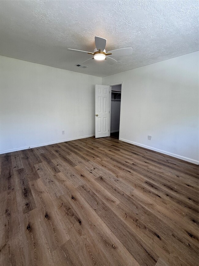 Photo - 622 Bradley St