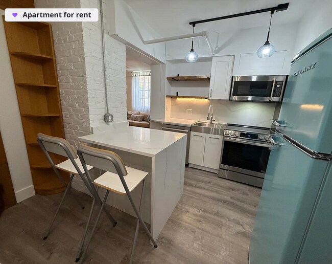 Photo - 60 Magazine St Unit B