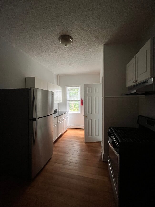Photo - 29 Clarke Ave Apartments Unit 1L