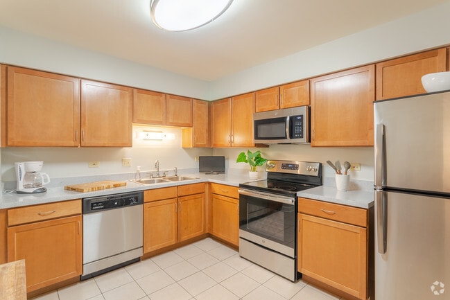 2HAB, 2BA - 1,348 ft² - The Terrace