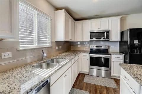Photo - 1325 Vernon Dr