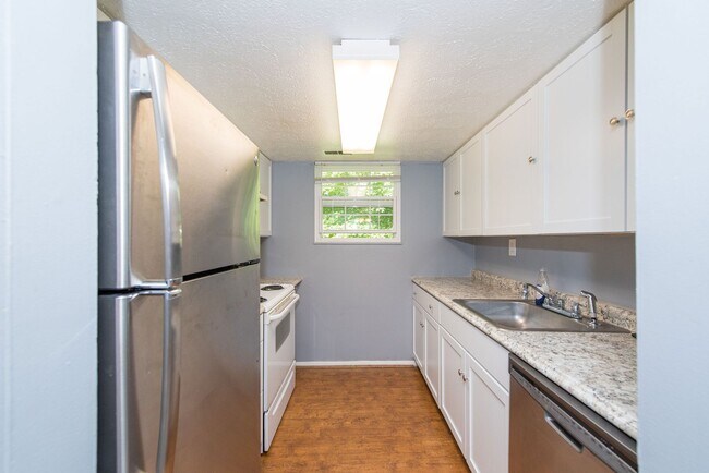 Photo - Large 2 bedroom with all the best amenities Unit Apt 807