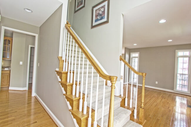 Photo - 4083 Walnut Cove Cir
