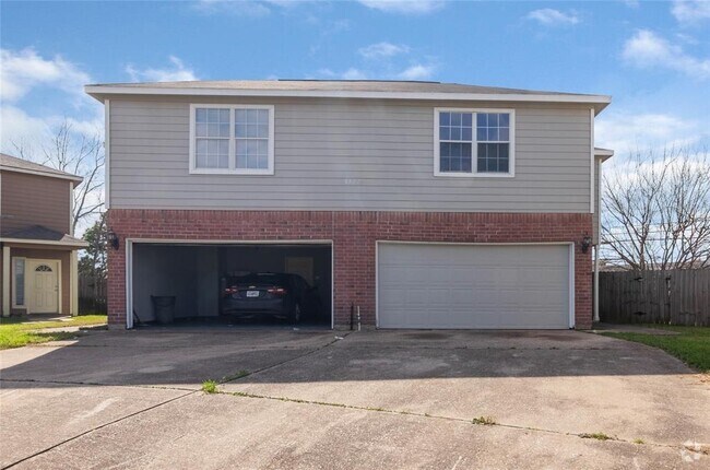 Building Photo - 6427 Waldron Dr Unit B Rental