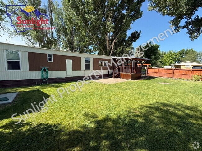 Building Photo - Updated Mobile Home for Rent - Peaseful Co...