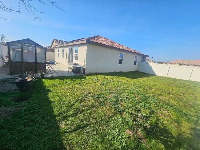 Photo - 1221 Chula Vista Ave