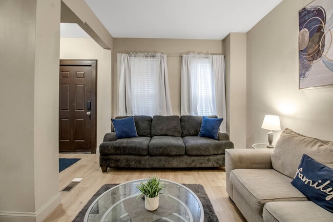 24 B St Unit SI ID1609852P