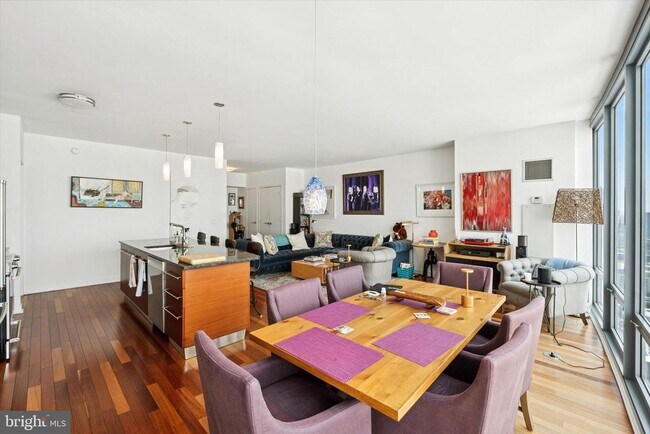 Photo - 2101 Market St Unidad 3401