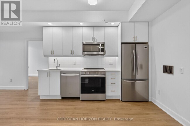 Photo - 3240 William Coltson Ave Unit 335