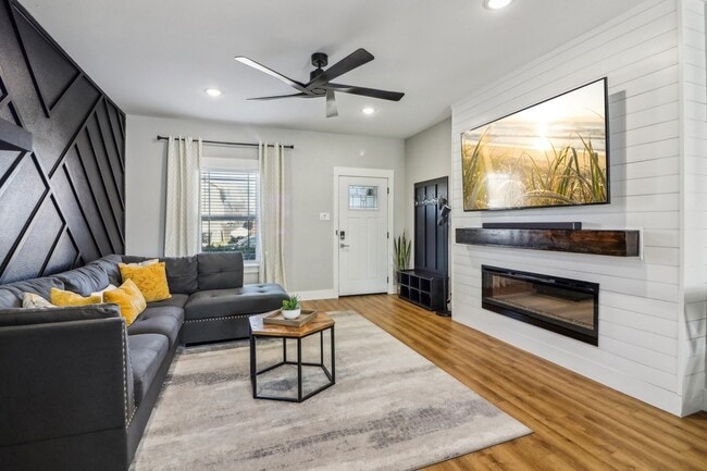 Photo - 6165 River Pointe Dr