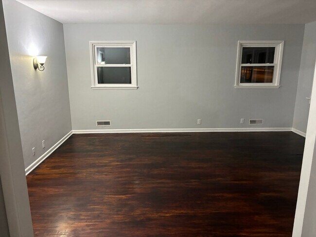 2557 S 60th St Unit 1