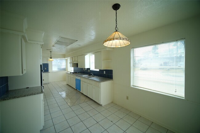Photo - 12618 Bexley Dr