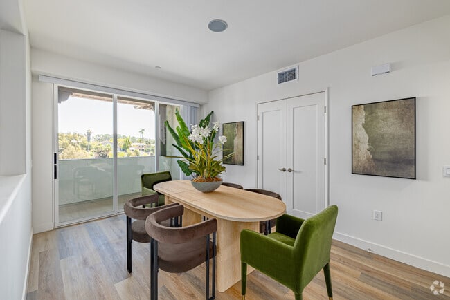 2BR, 2BA - 1,266SF - Dining Room