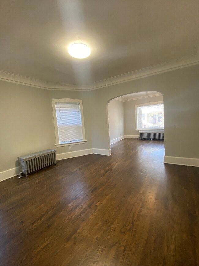 Photo - 3009 N Hamlin Ave Unit 1