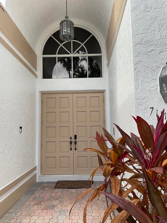 Photo - 7111 Dubonnet Dr