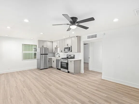 Photo - 498 N Arizona Ave Unidad 7