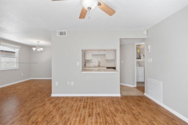 Photo - 22291 Westchester Blvd Unit 102