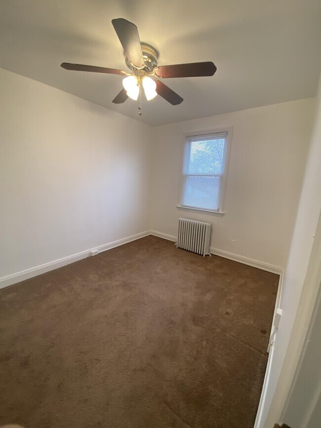 923 Maiden Choice Ln Townhome Townhome Rental in Baltimore MD