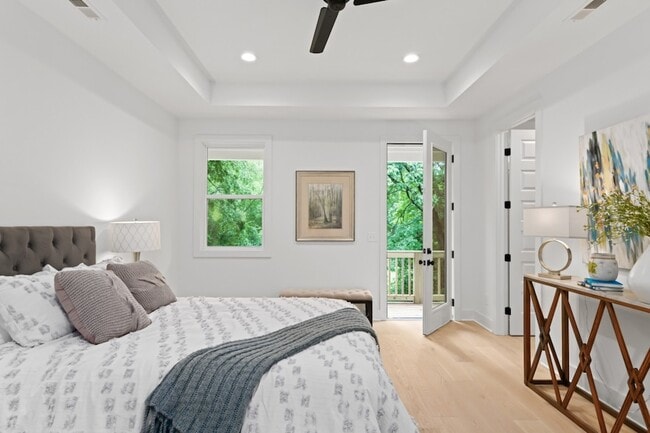 Photo - 212B Jennings Ave